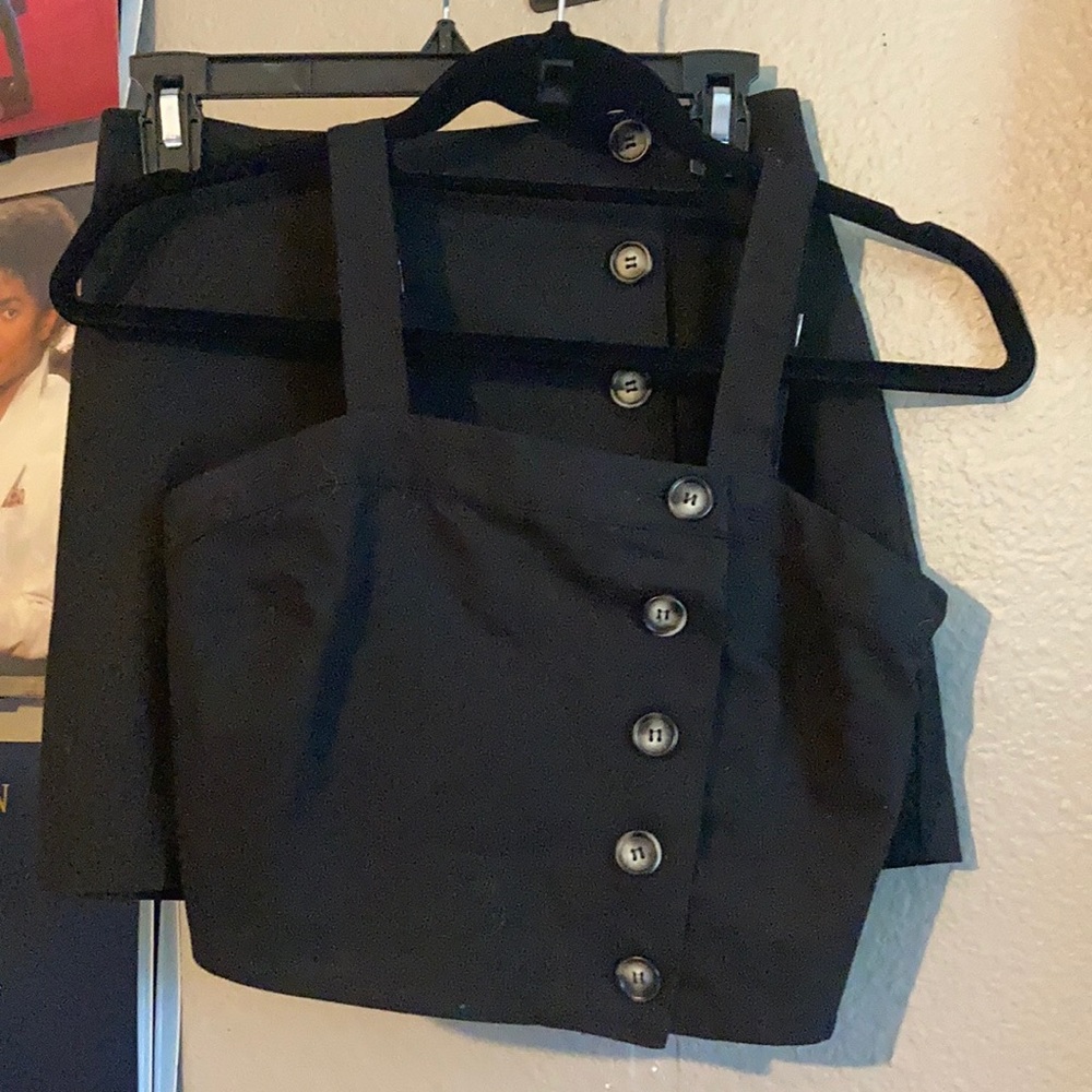 Tilly’s crop top and skirt set. Size small